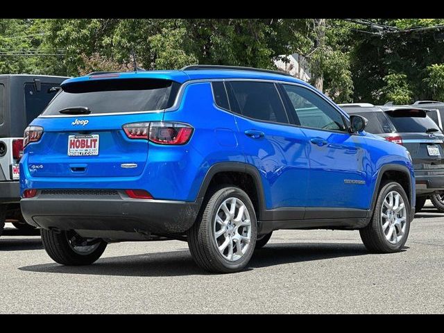 2023 Jeep Compass Latitude Lux