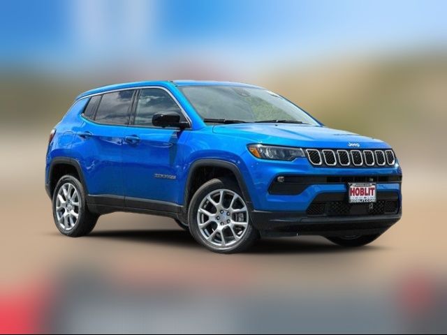 2023 Jeep Compass Latitude Lux