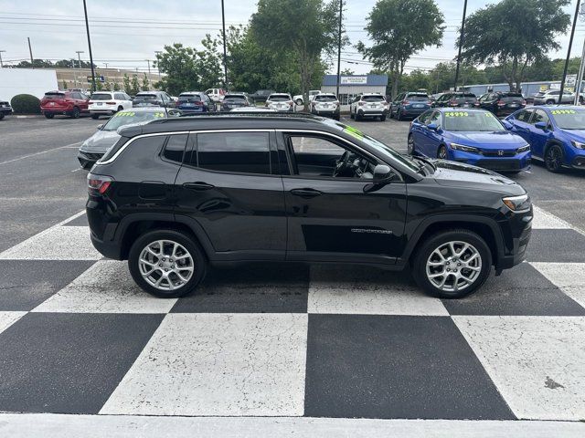 2023 Jeep Compass Latitude Lux