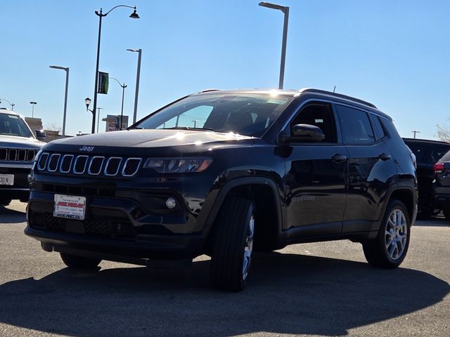 2023 Jeep Compass Latitude Lux