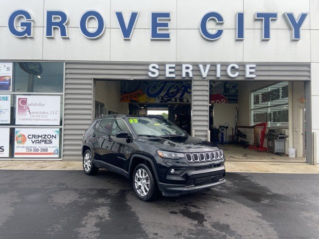 2023 Jeep Compass Latitude Lux