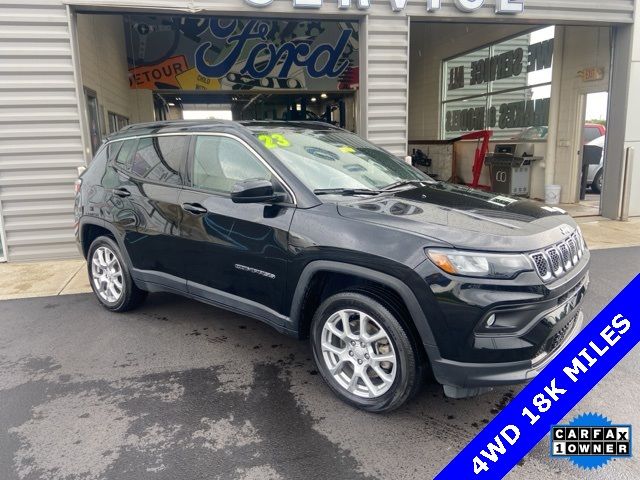 2023 Jeep Compass Latitude Lux