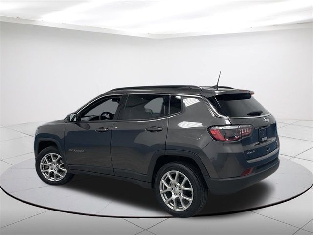 2023 Jeep Compass Latitude Lux