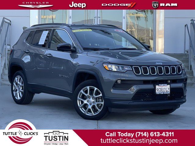 2023 Jeep Compass Latitude Lux