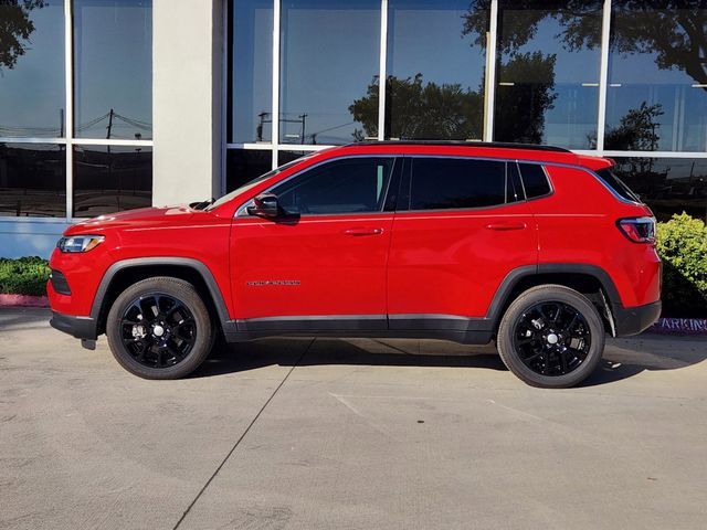 2023 Jeep Compass Latitude Lux