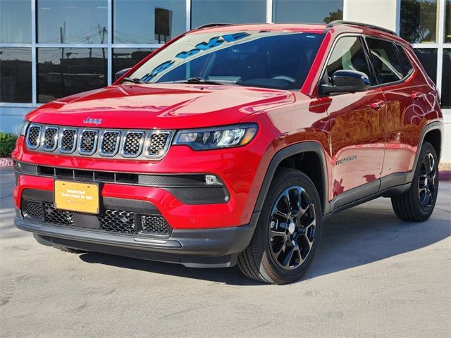 2023 Jeep Compass Latitude Lux