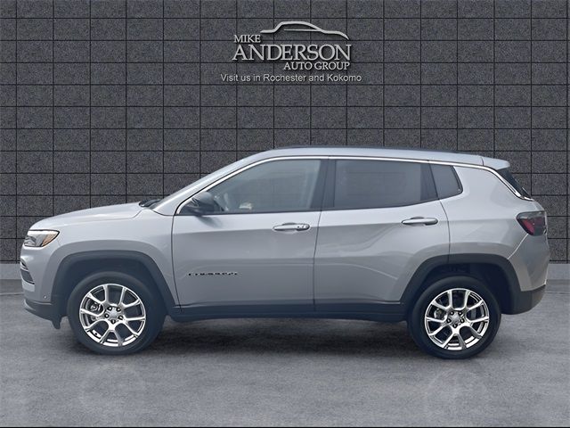 2023 Jeep Compass Latitude Lux