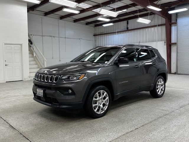 2023 Jeep Compass Latitude Lux