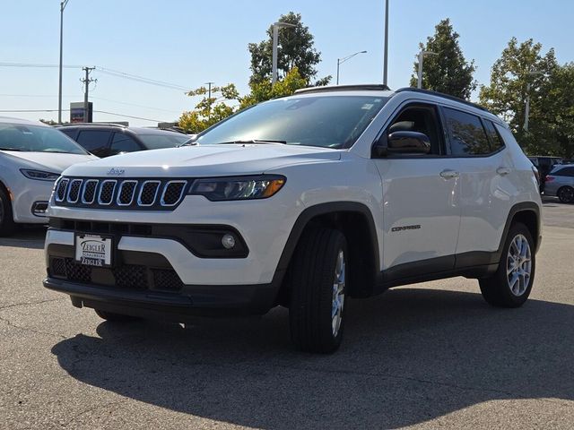 2023 Jeep Compass Latitude Lux