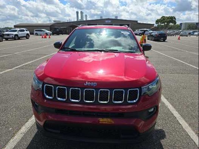 2023 Jeep Compass Latitude Lux