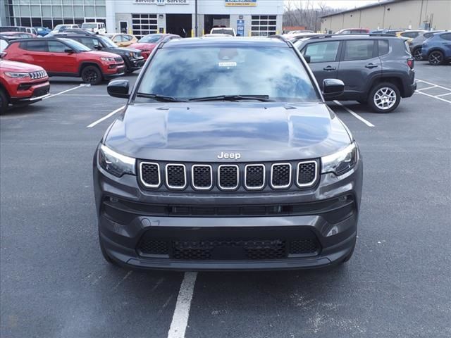 2023 Jeep Compass Latitude Lux