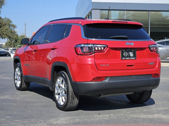 2023 Jeep Compass Latitude Lux