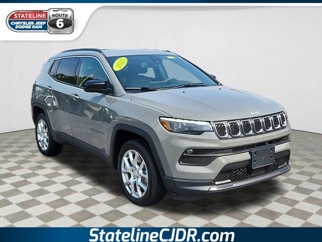 2023 Jeep Compass Latitude Lux