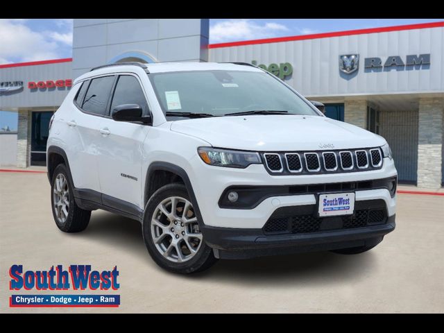 2023 Jeep Compass Latitude Lux