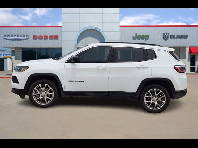 2023 Jeep Compass Latitude Lux