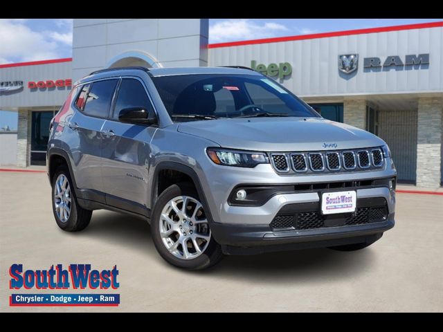 2023 Jeep Compass Latitude Lux