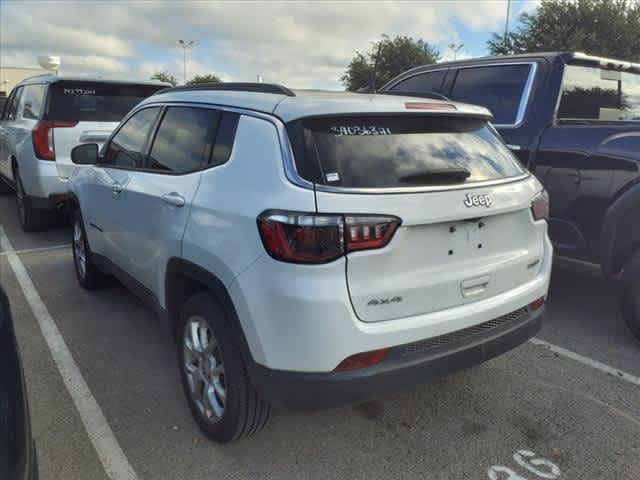 2023 Jeep Compass Latitude Lux