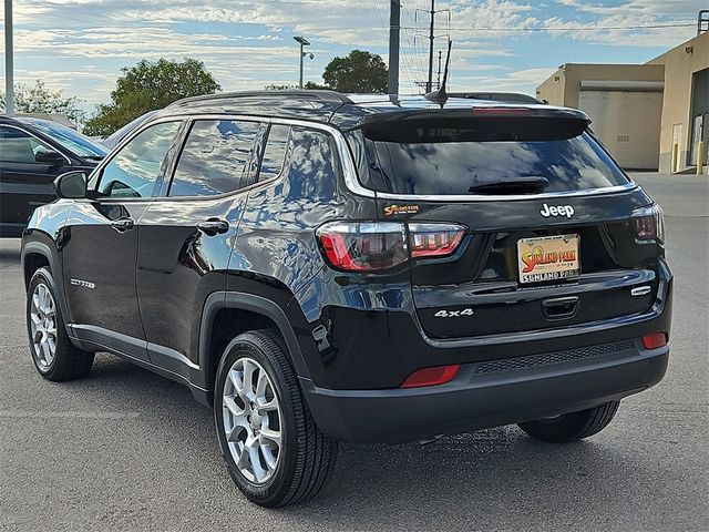 2023 Jeep Compass Latitude Lux