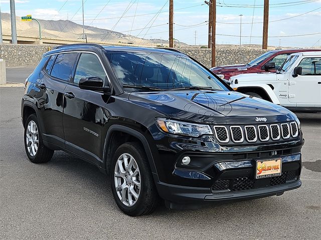 2023 Jeep Compass Latitude Lux