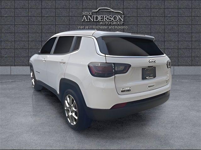 2023 Jeep Compass Latitude Lux