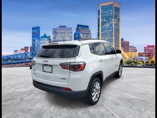 2023 Jeep Compass Latitude Lux