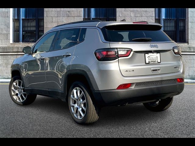 2023 Jeep Compass Latitude Lux