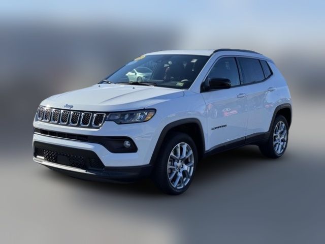 2023 Jeep Compass Latitude Lux