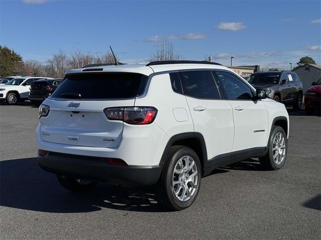 2023 Jeep Compass Latitude Lux