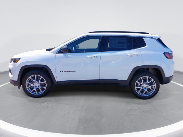 2023 Jeep Compass Latitude Lux