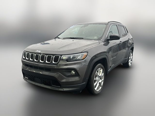 2023 Jeep Compass Latitude Lux