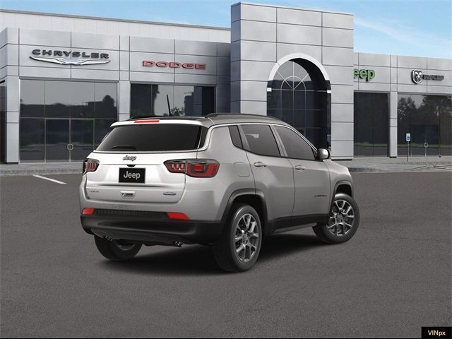 2023 Jeep Compass Latitude Lux