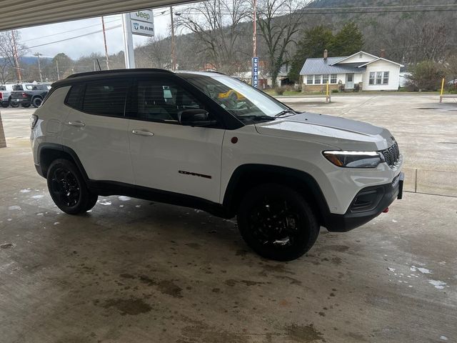 2023 Jeep Compass Trailhawk