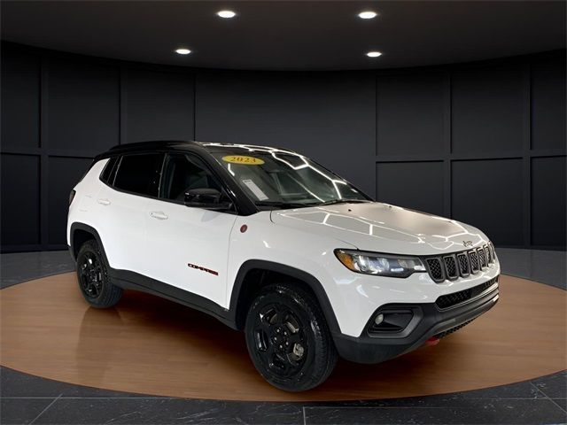 2023 Jeep Compass Trailhawk