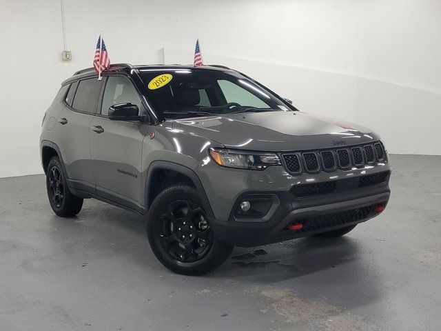 2023 Jeep Compass Trailhawk