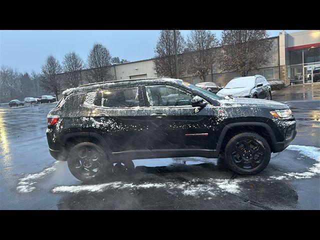 2023 Jeep Compass Trailhawk