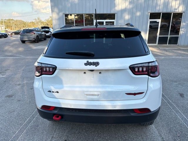 2023 Jeep Compass Trailhawk