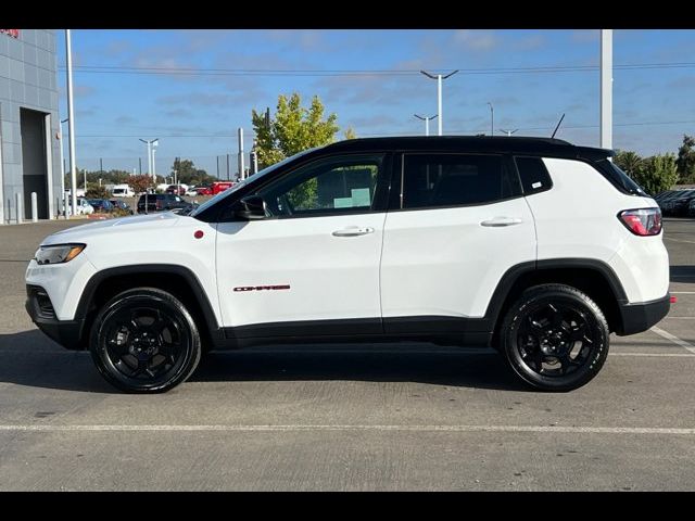 2023 Jeep Compass Trailhawk