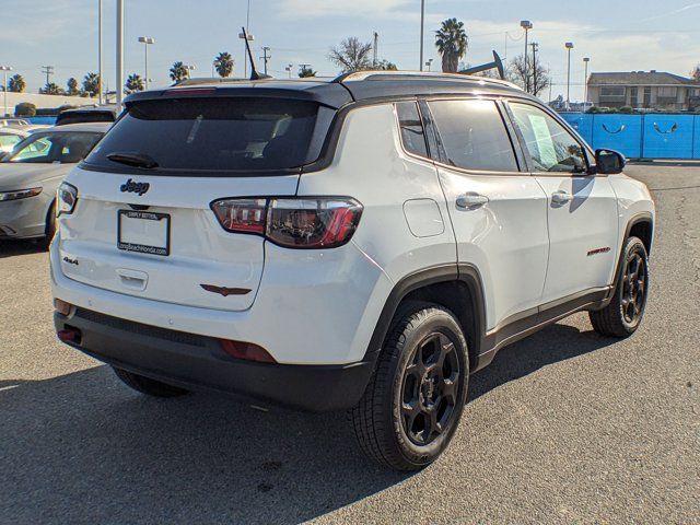 2023 Jeep Compass Trailhawk