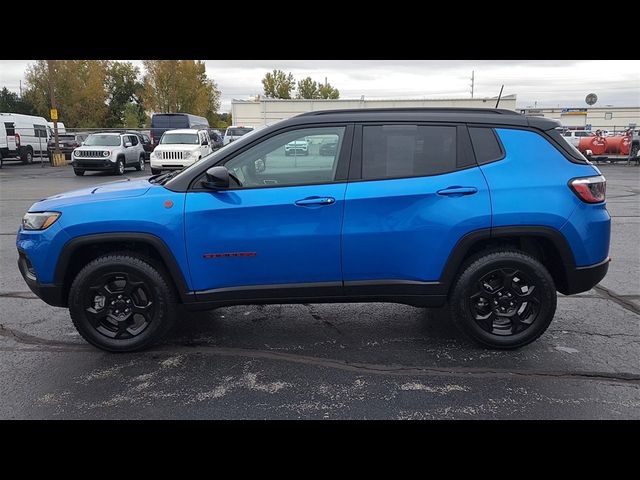 2023 Jeep Compass Trailhawk