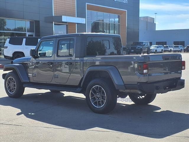 2023 Jeep Gladiator Overland