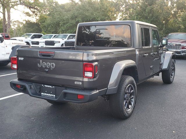 2023 Jeep Gladiator Overland