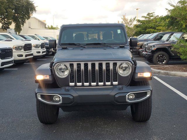 2023 Jeep Gladiator Overland