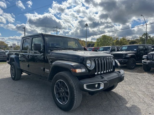 2023 Jeep Gladiator Overland