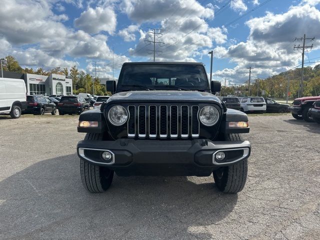 2023 Jeep Gladiator Overland