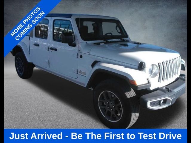 2023 Jeep Gladiator Overland