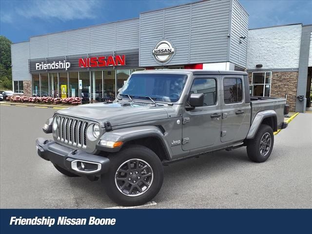 2023 Jeep Gladiator Overland