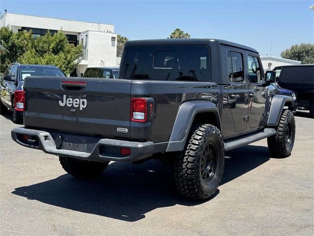 2023 Jeep Gladiator Overland