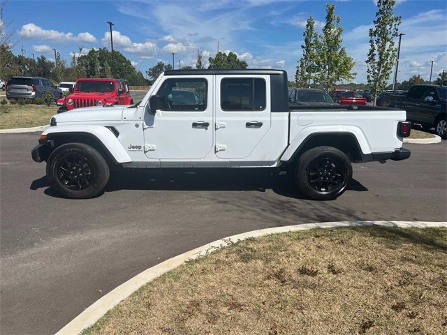 2023 Jeep Gladiator Overland