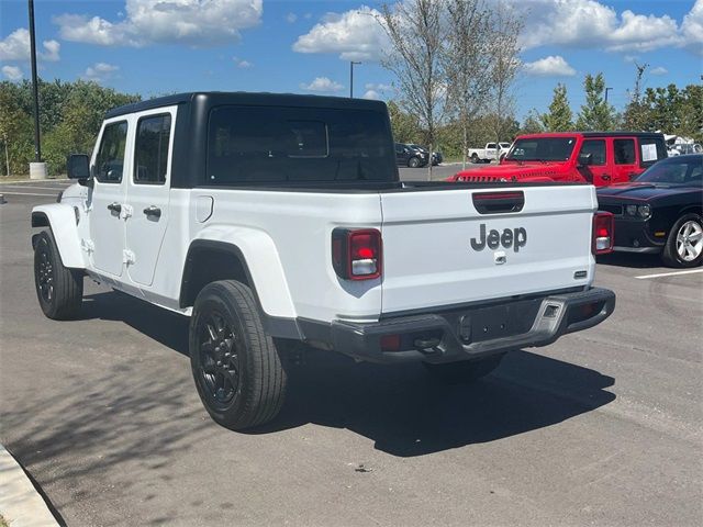 2023 Jeep Gladiator Overland