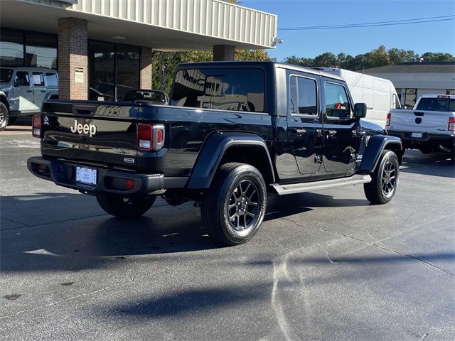 2023 Jeep Gladiator Overland